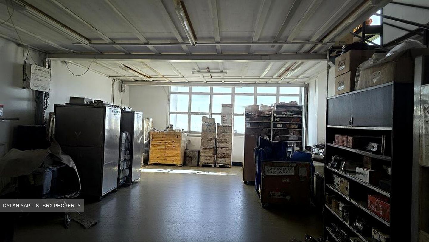 Eldix (D25), Factory - For Rent #107328871